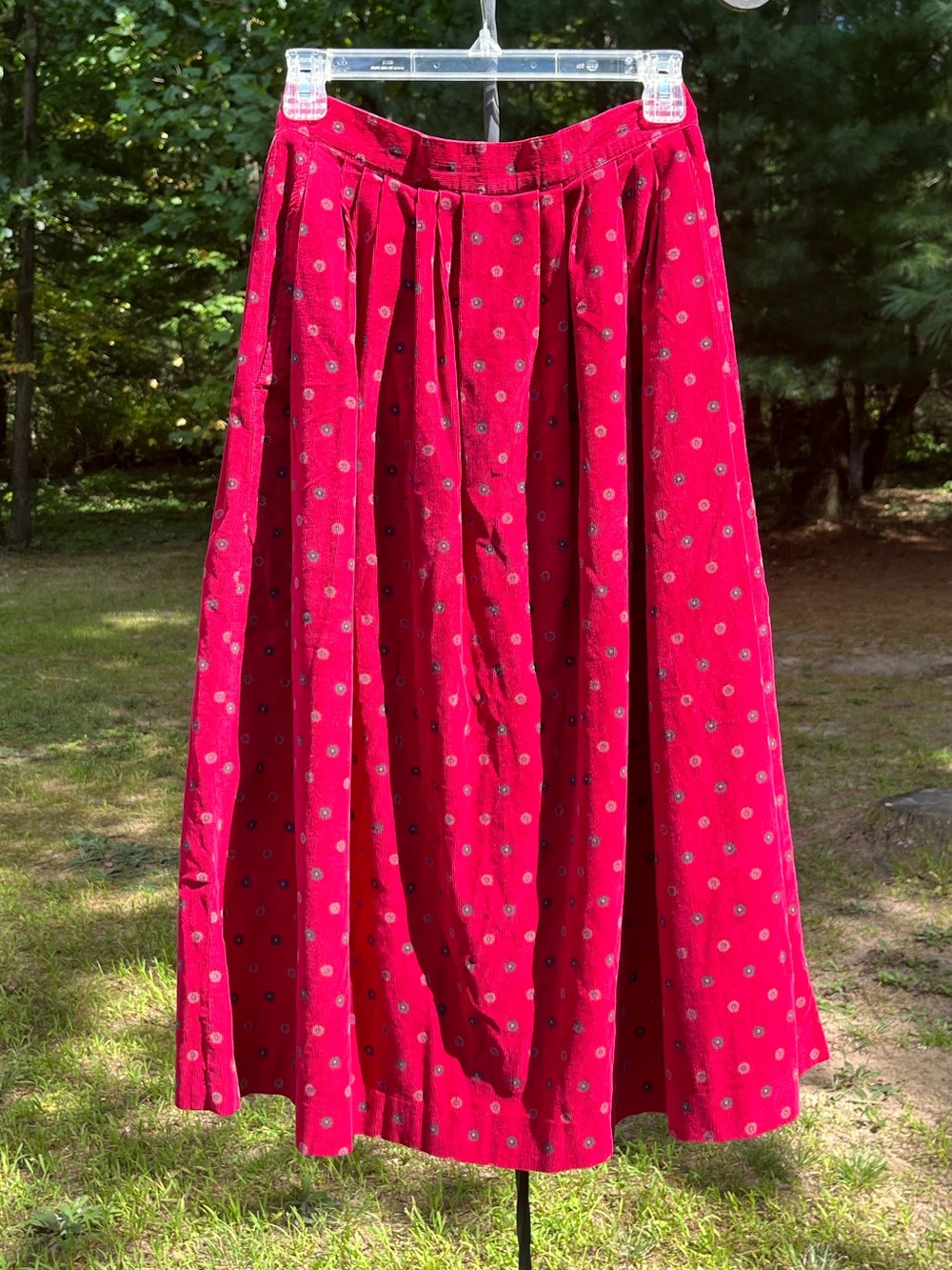80s Walker & Lane Red Floral Corduroy Midi Skirt Size 8 Cottagecore Modest Fall